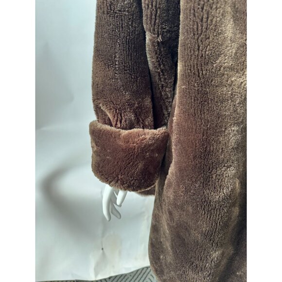Vintage Faux Fur Brown Coat With Polyester Lining Folded Cuffs & Collar Size Lar - Picture 11 of 16